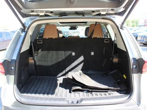 Used 2024 Toyota Grand Highlander AWD image 18