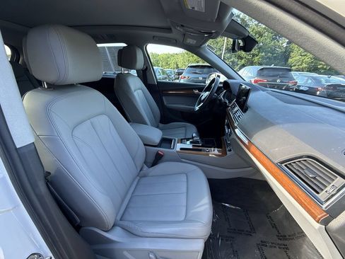 Used 2022 Audi Q5 2.0T Premium Plus w/ Premium Plus Package AWD/4WD image 26
