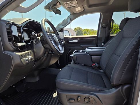 Used 2025 GMC Sierra 1500 Elevation AWD/4WD image 5
