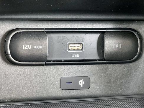 Used 2022 Kia Telluride S FWD image 33