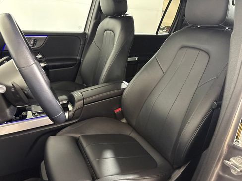 Used 2023 Mercedes-Benz GLB 250 image 22