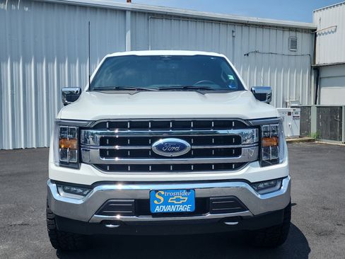 Used 2023 Ford F150 Lariat w/ Max Trailer Tow Package AWD/4WD image 8