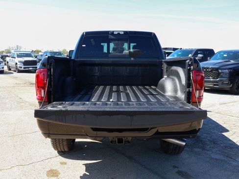New 2026 RAM 2500 Limited AWD/4WD image 17