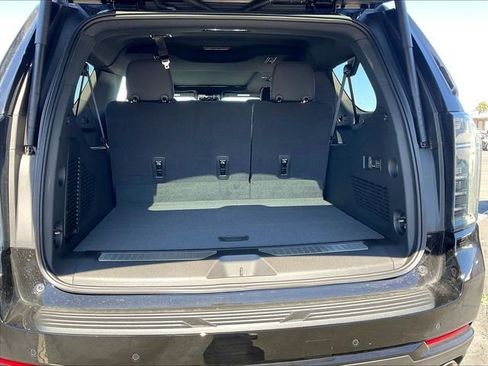 New 2026 Chevrolet Suburban RST w/ Comfort Package AWD/4WD image 17