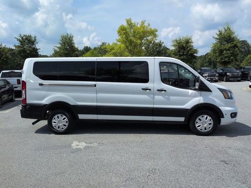 Used 2024 Ford Transit 350 XLT RWD image 3