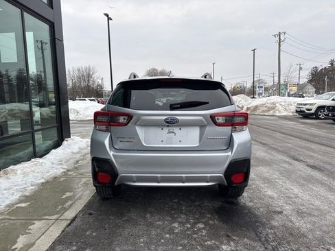 Used 2021 Subaru Crosstrek 2.0i Premium image 4