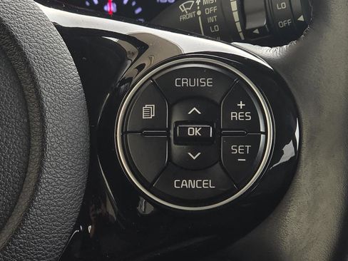Used 2020 Kia Soul EX FWD image 17