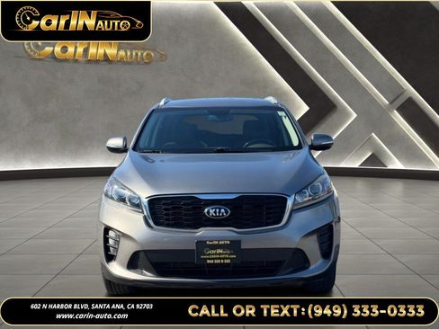 Used 2019 Kia Sorento FWD V6 w/ LX V6 Convenience Package image 2