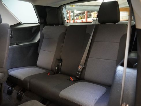 Used 2020 Chevrolet Traverse LT FWD image 30