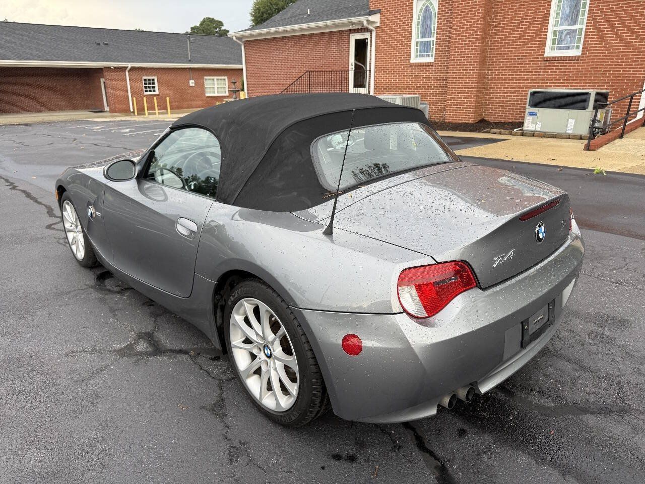 Used 2008 BMW Z4 3.0i RWD image 11