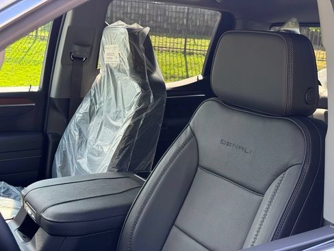 New 2026 GMC Sierra 1500 Denali AWD/4WD image 15
