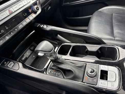 Used 2022 Kia Telluride S AWD/4WD image 16
