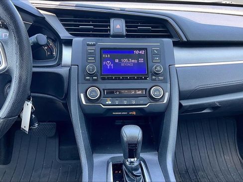 Used 2018 Honda Civic LX image 10