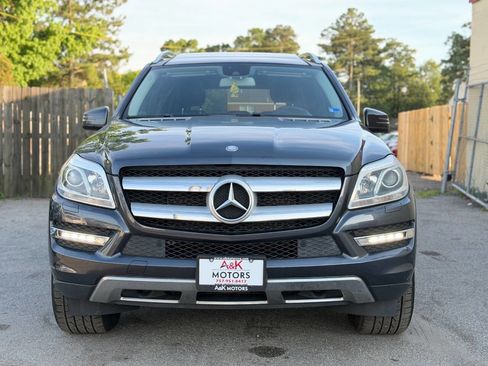 Used 2015 Mercedes-Benz GL 450 4MATIC image 3