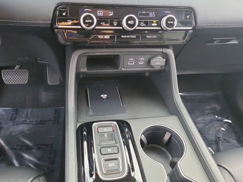 Used 2025 Honda Pilot EX-L image 22