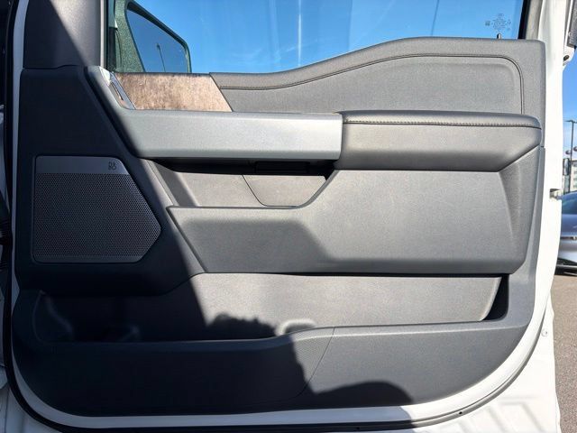 Used 2023 Ford F150 Lightning Lariat AWD/4WD image 9