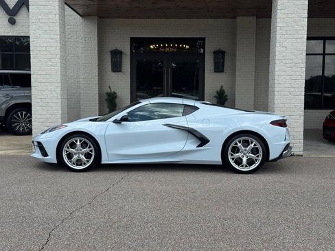 Used 2022 Chevrolet Corvette Stingray Preferred Cpe w/ Battery Protection Package RWD image 6
