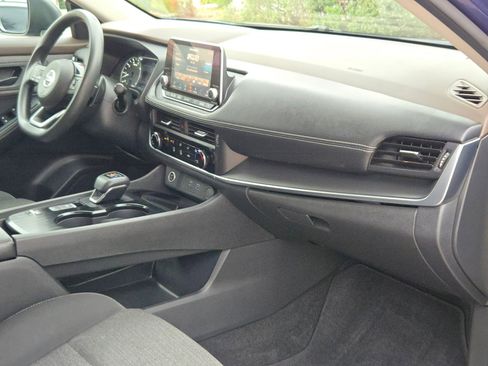 Used 2021 Nissan Rogue S image 30