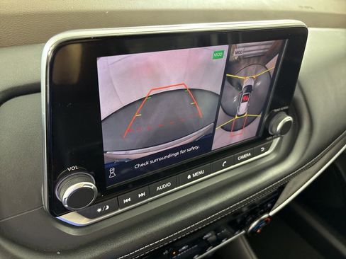 Used 2021 Nissan Rogue SL FWD image 38