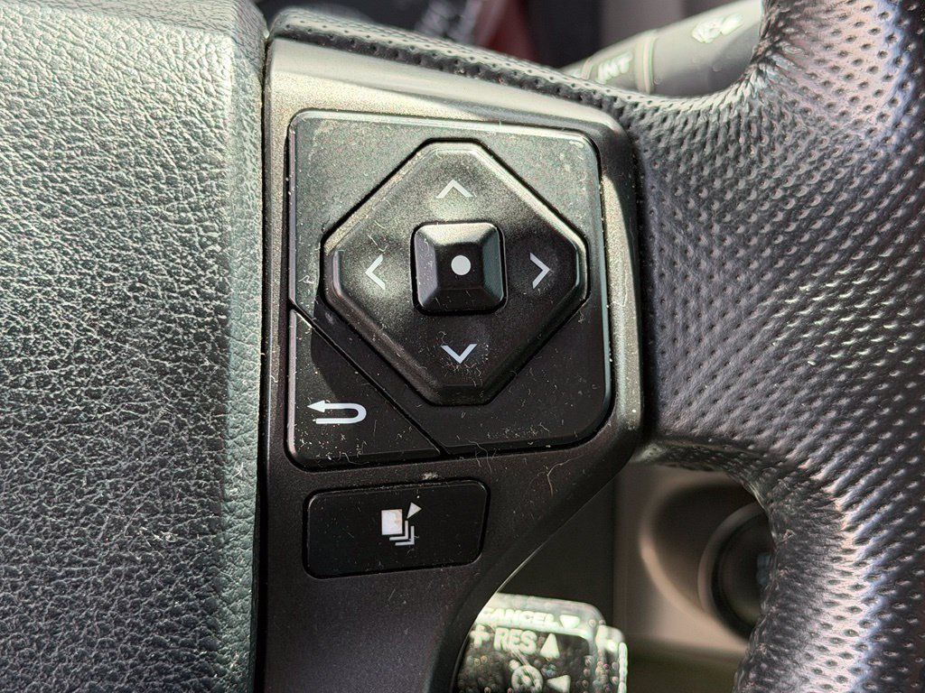 Used 2016 Toyota Tacoma TRD Sport w/ Towing Package RWD image 15