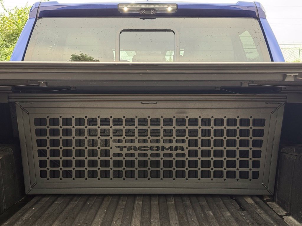 Used 2025 Toyota Tacoma Limited AWD/4WD image 16