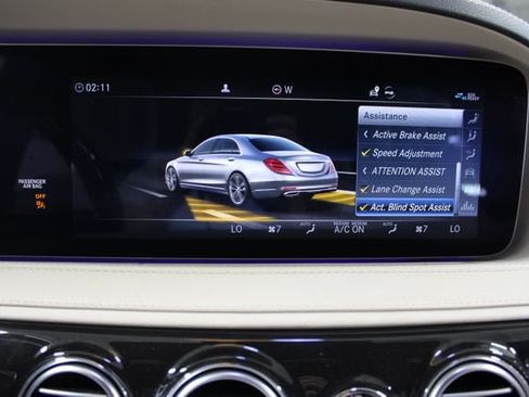 Used 2020 Mercedes-Benz S 560 Sedan w/ AMG Line Exterior image 28