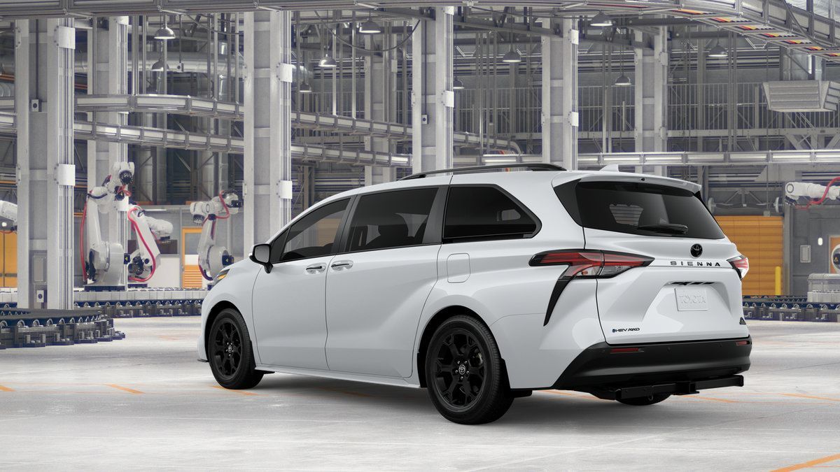 New 2026 Toyota Sienna XLE Woodland Edition AWD/4WD image 6