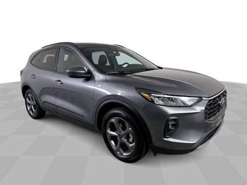 Used 2025 Ford Escape ST-Line Select AWD/4WD image 2
