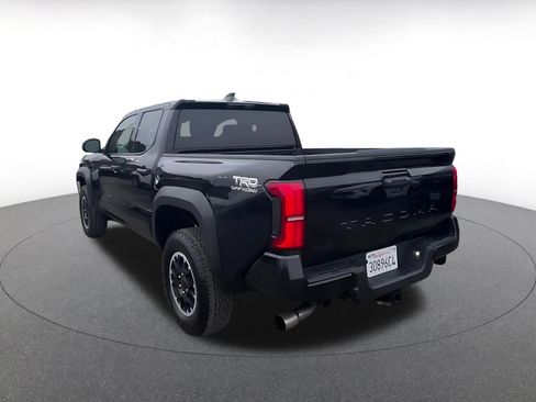 Used 2025 Toyota Tacoma TRD Off-Road image 11