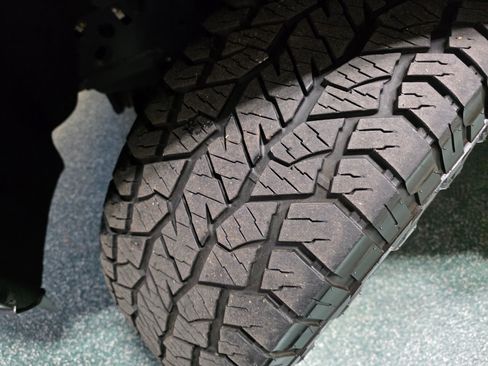 Used 2019 Ford Expedition XLT w/ Equipment Group 202A image 13