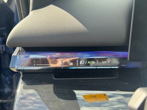 Certified 2025 BMW 540i xDrive w/ Premium Package image 13