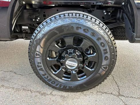 Used 2024 Ford F350 XLT w/ Snow Plow Prep Package AWD/4WD image 29