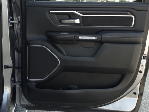 Used 2022 RAM 1500 Laramie image 36