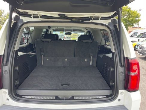 Used 2015 Chevrolet Suburban LT AWD/4WD image 13