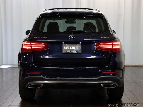 Used 2017 Mercedes-Benz GLC 300 4MATIC w/ Premium 2 Package image 7