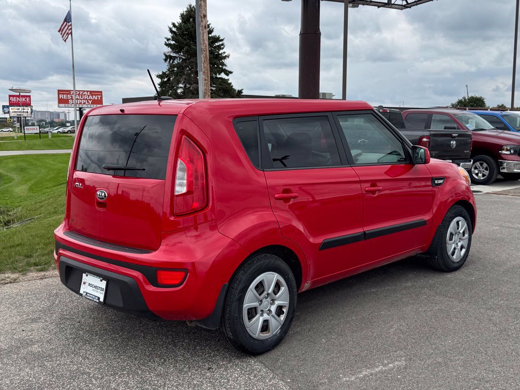 Used 2013 Kia Soul FWD image 31