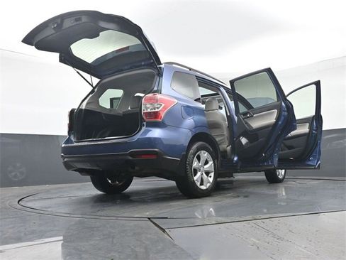 Used 2014 Subaru Forester 2.5i Limited image 48
