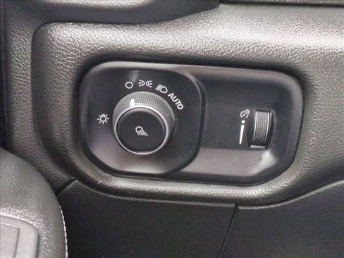 Used 2021 RAM 2500 Big Horn image 20