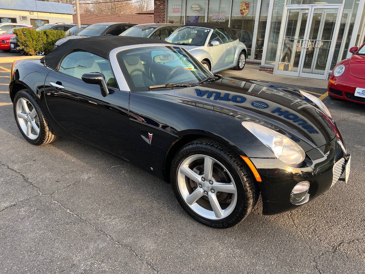 Used 2009 Pontiac Solstice Convertible w/ Preferred Package RWD image 5