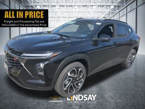 New 2026 Chevrolet Trax RS w/ Sunroof Package FWD image 1