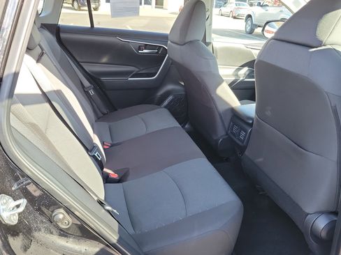 Certified 2025 Toyota RAV4 XLE image 28
