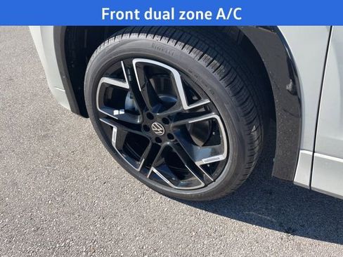 New 2026 Volkswagen Tiguan SEL R-Line image 5