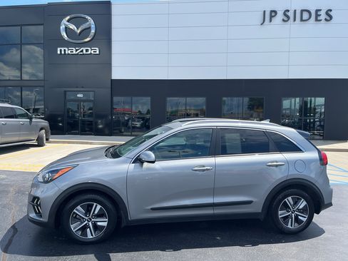 Used 2022 Kia Niro EX Premium FWD image 2