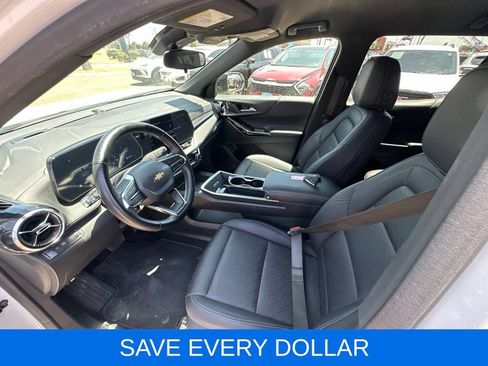 Used 2025 Chevrolet Equinox LT w/ Convenience Package II FWD image 10