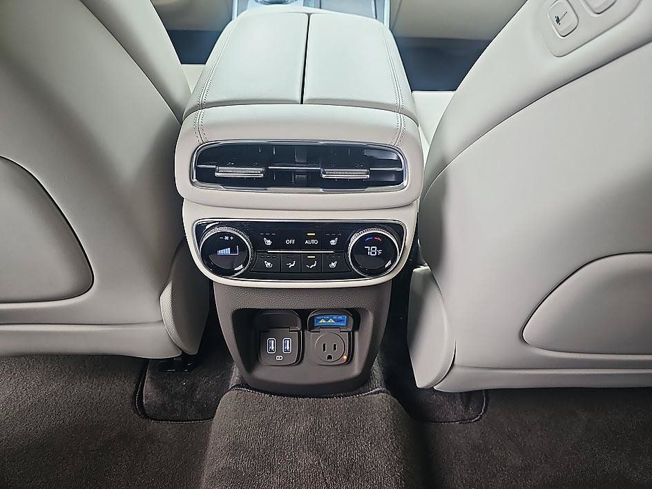 Used 2024 Genesis GV80 3.5T w/ Prestige Package AWD/4WD image 33