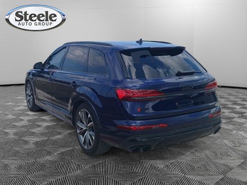 Used 2023 Audi SQ7 Prestige w/ Sport Package image 3