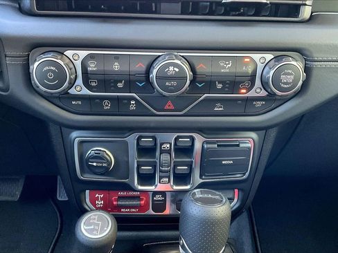 New 2026 Jeep Gladiator Mojave AWD/4WD image 16