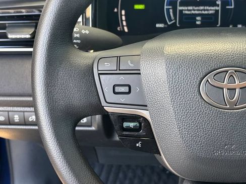 Used 2026 Toyota Camry LE FWD image 14