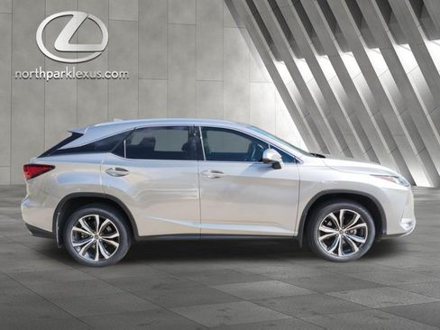 Certified 2022 Lexus RX 350 FWD w/ Premium Package image 4