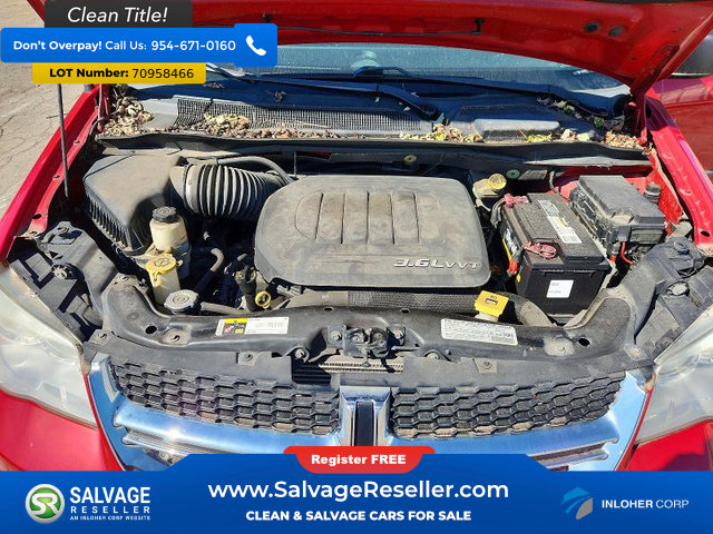 Used 2013 Dodge Grand Caravan American Value Package FWD image 16